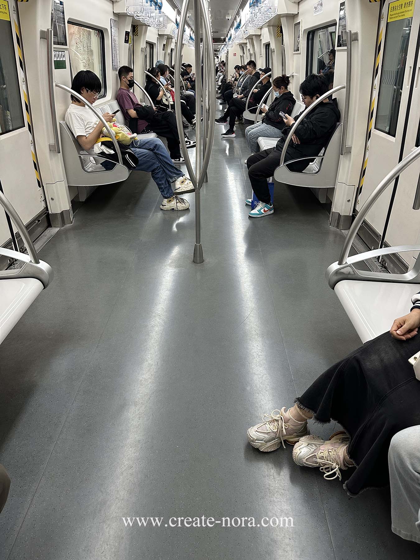the photo of nora rubber flooring in Tianjin Metro 2